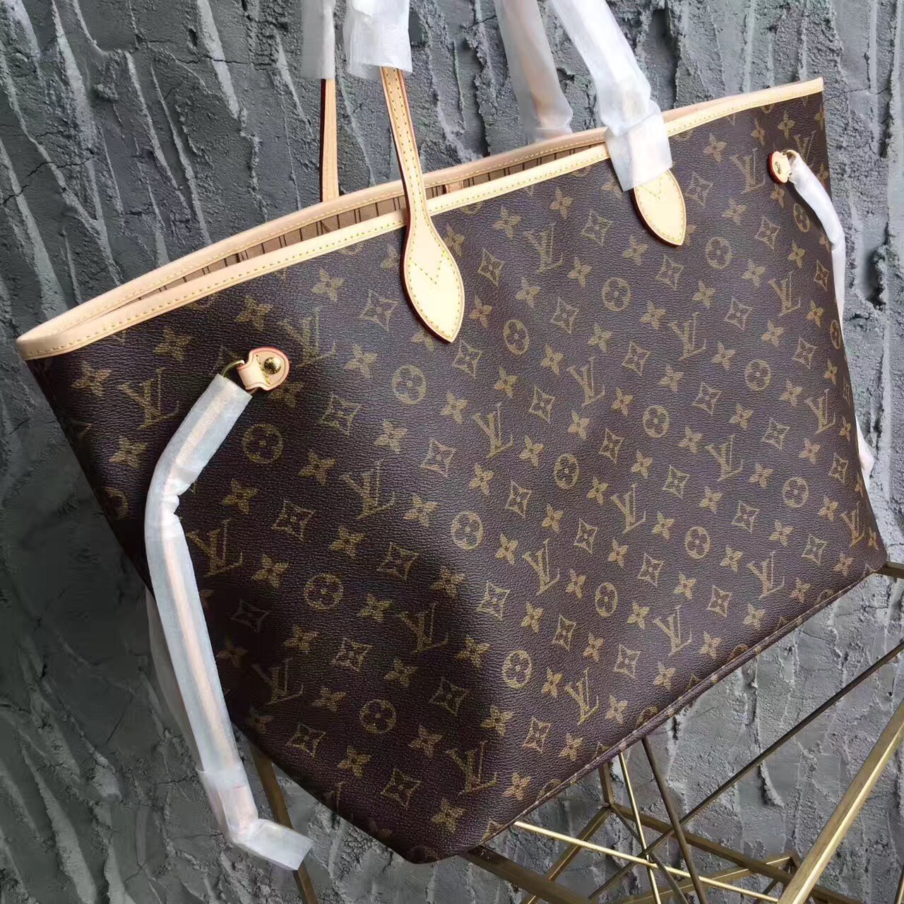 Louis Vuitton Neverfull GM Monogram Beige 39Cm M40990