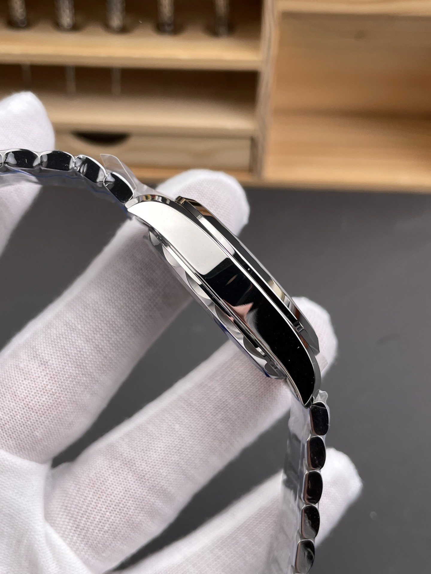 Seamaster 150, Black MOP Dial 38mm