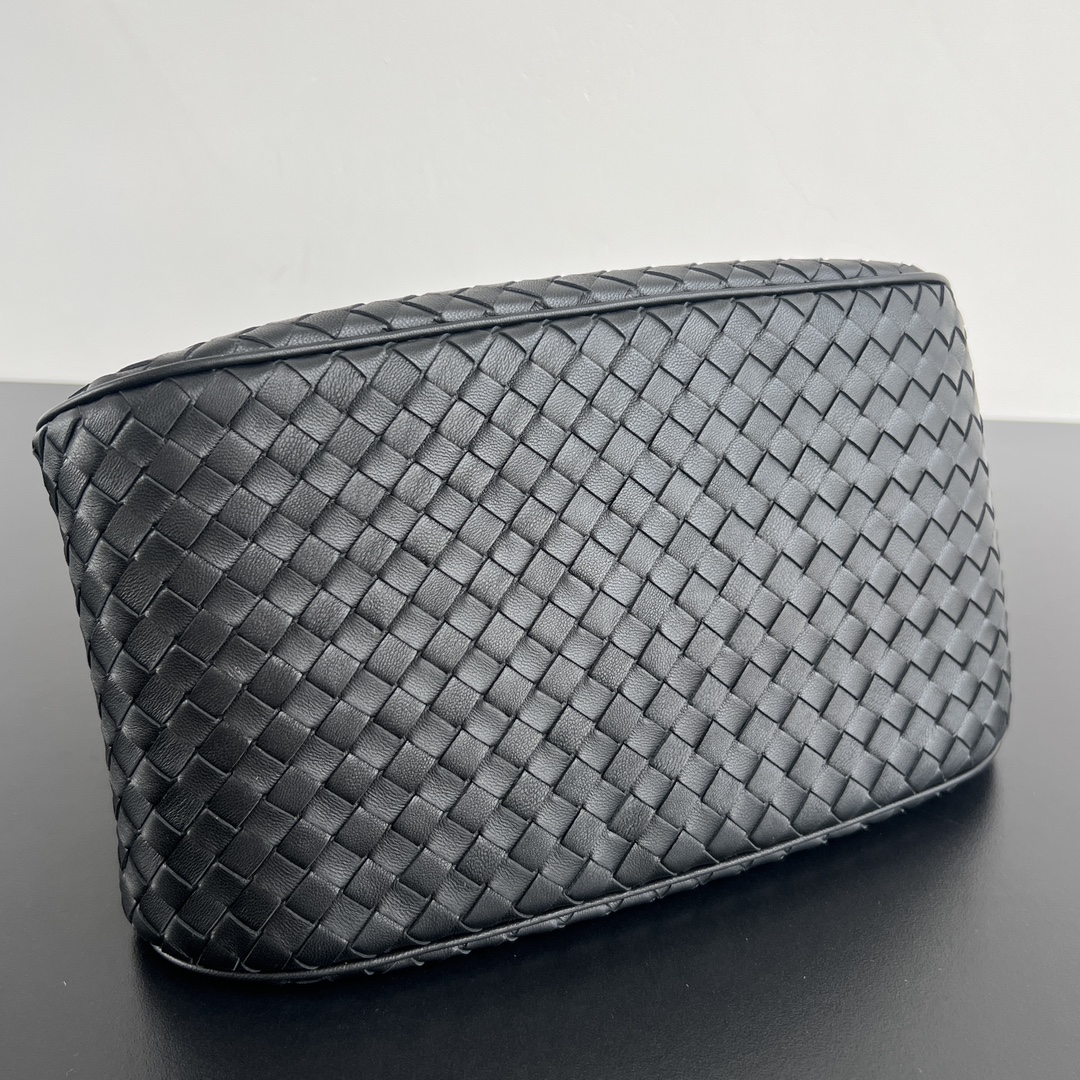 Bottega Veneta Basket Replica