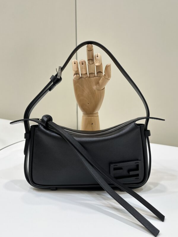 Replica Fendi Simply Black