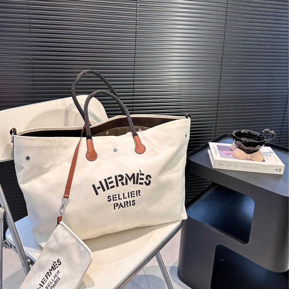 Hermes Fourre Tout Du Cavalier Bag White 42Cm