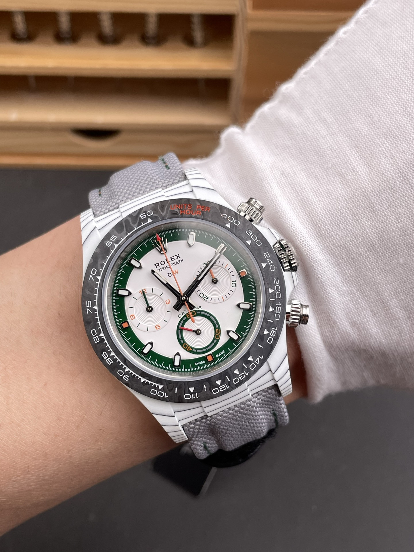 Carbon Daytona White Carbon Case