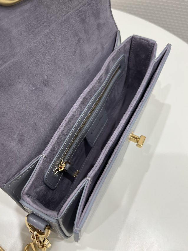 Replica Dior 30 Montaigne Avenue Bag Blue