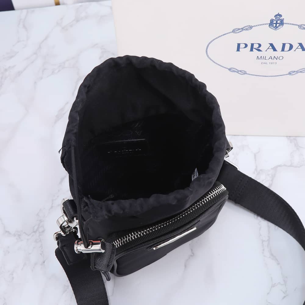 Prada Re Nylon Smartphone Case Black 18Cm 2Zh1552Dmif0002
