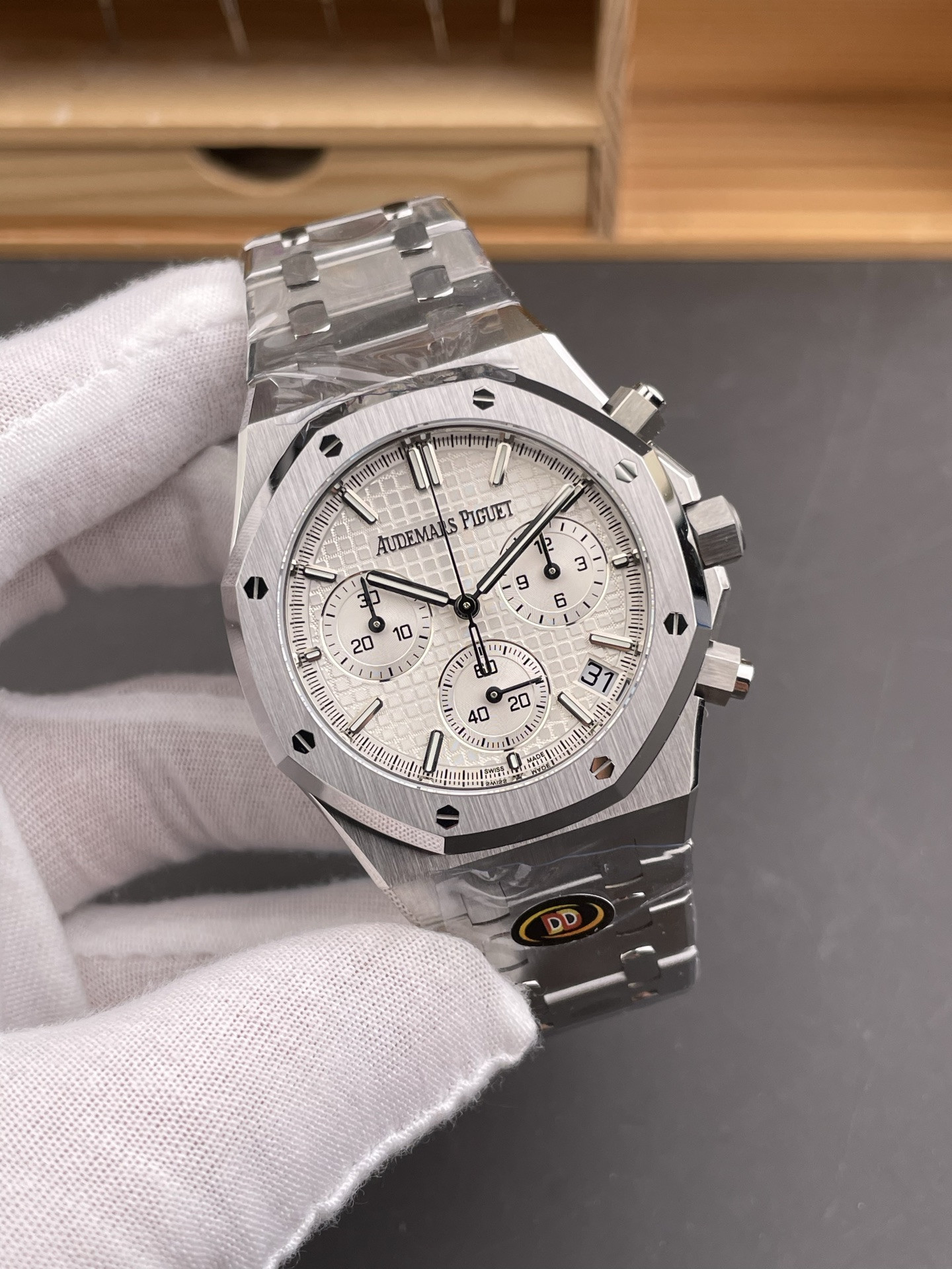Royal Oak 26240 Silver White Dial