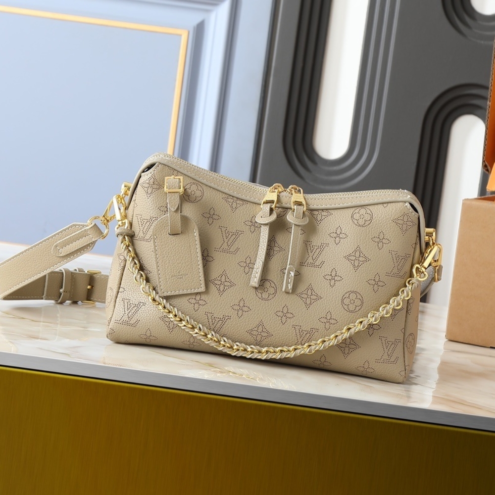 Louis Vuitton Hand It All PM Dark Beige 29cm M25904