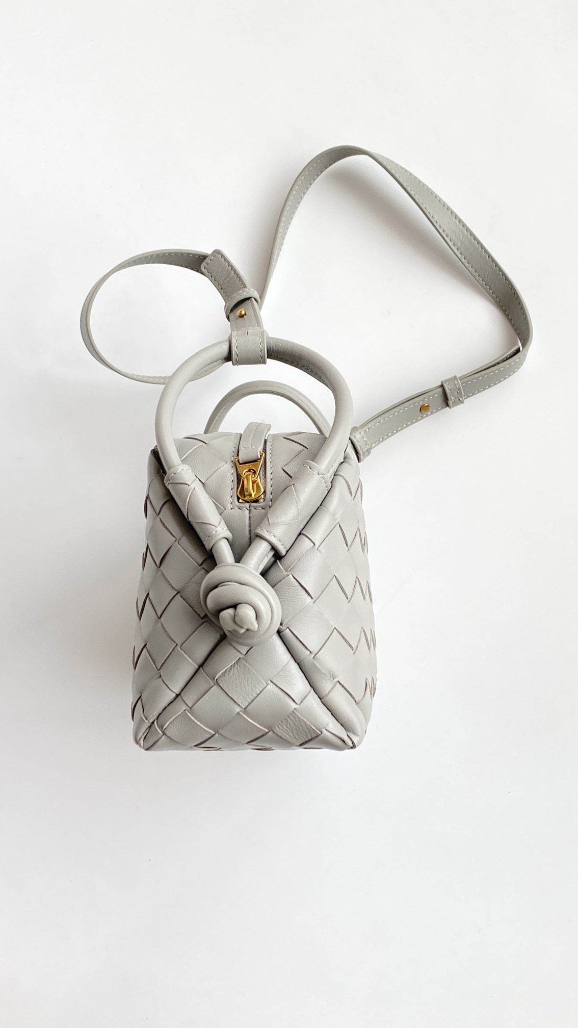 Bottega Veneta Loop Top Handle Replica