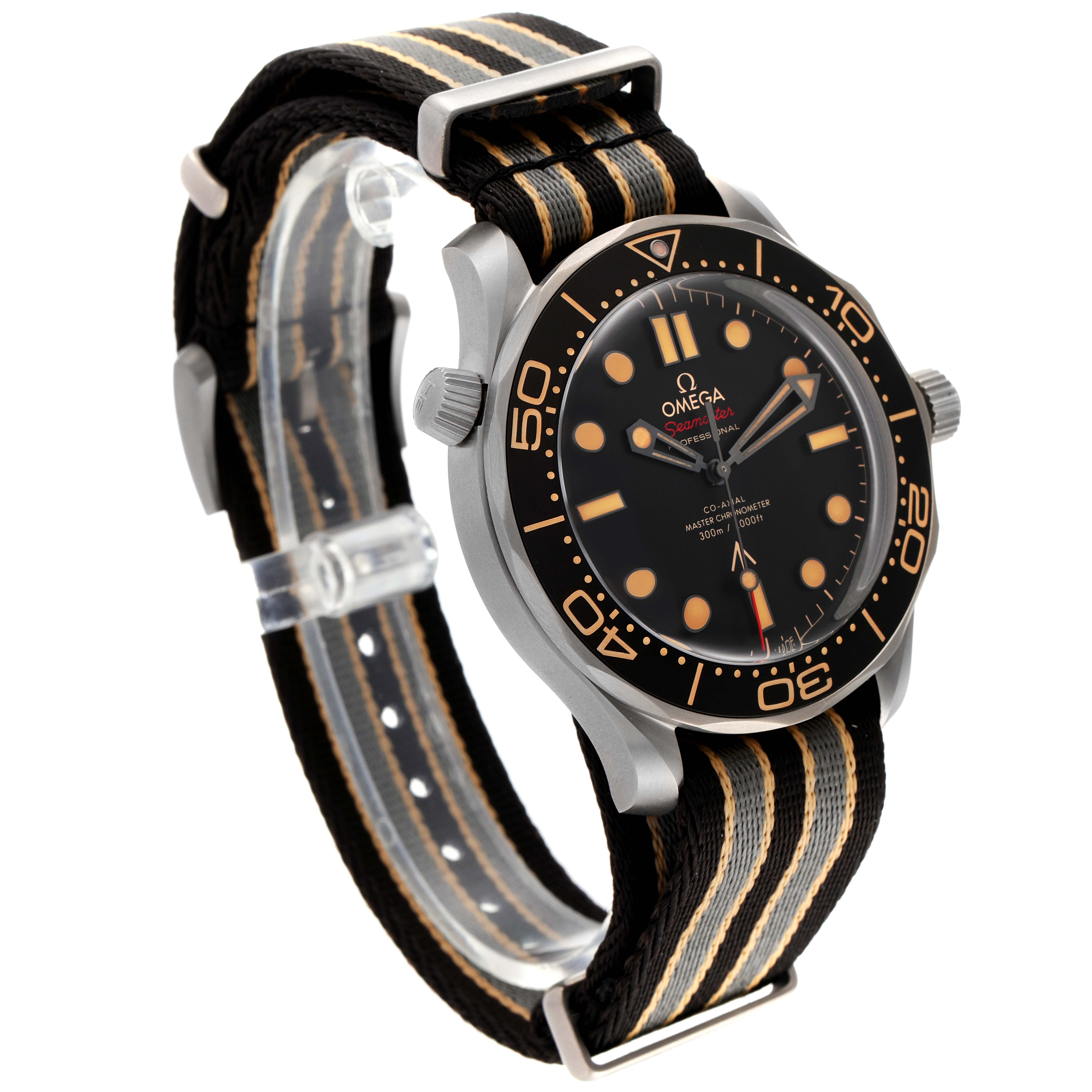 Omega Seamaster 300M 007 Edition Titanium Mens Watch 42.0 MM 210.92.42.20.01.001