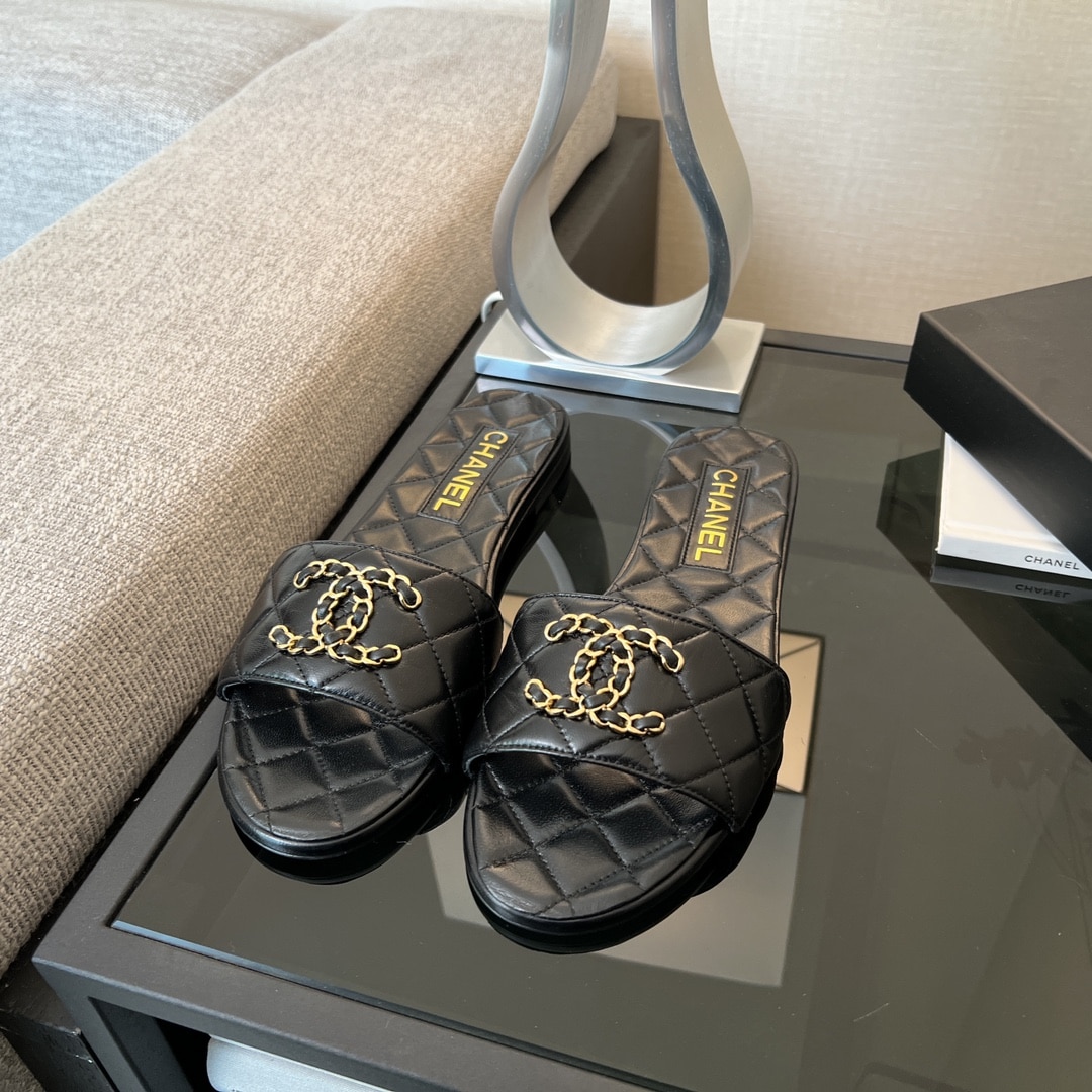 Chanel 23P Quilted Cc Chain Mule Sandal Black G39954 X56940 94305