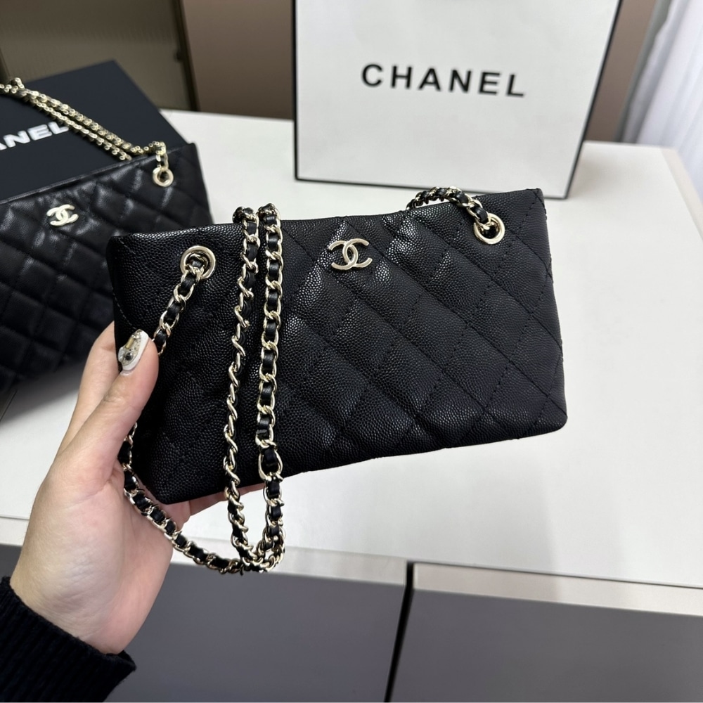 Chanel Clutch With Chain Bag Black 20cm