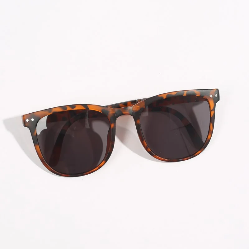 Megalook 2024 New Vintage Women's Sunglasses Fashion Trendy Small Round Frame Driving Eyewear