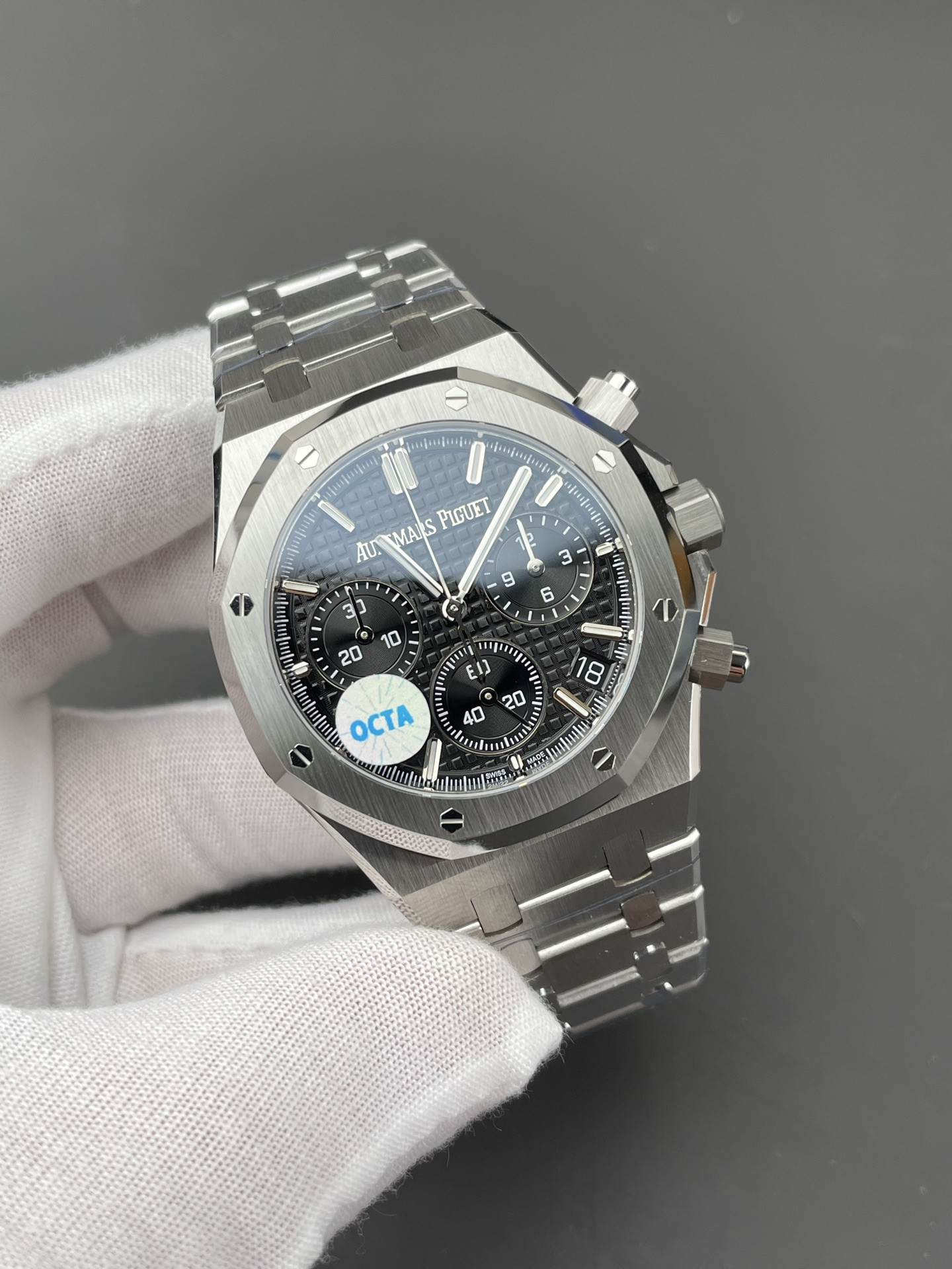 Royal Oak 26240 Black Dial