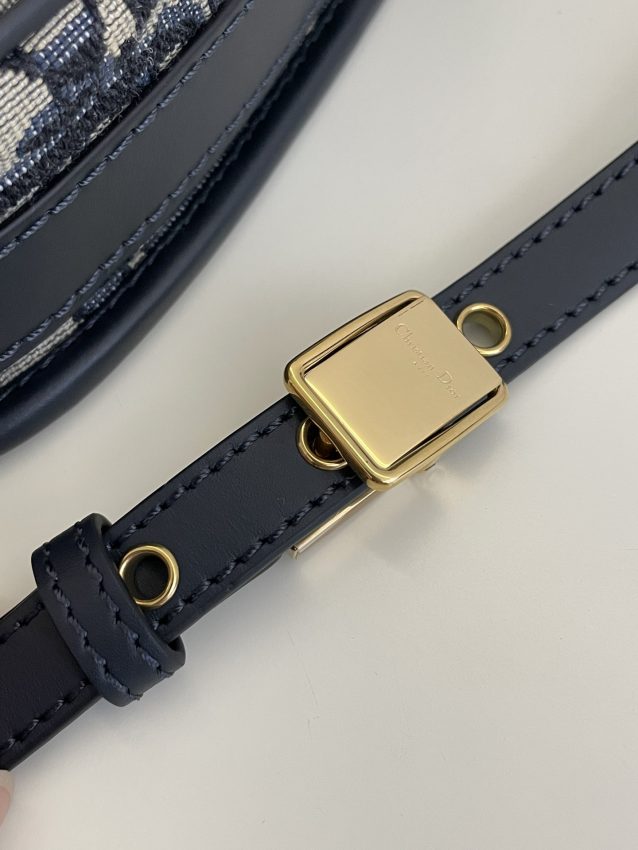 Replica Dior Bobby East – West Cd
