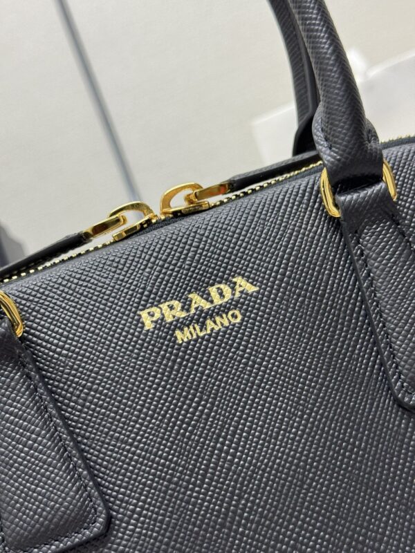 Replica Prada Large Saffiano Black