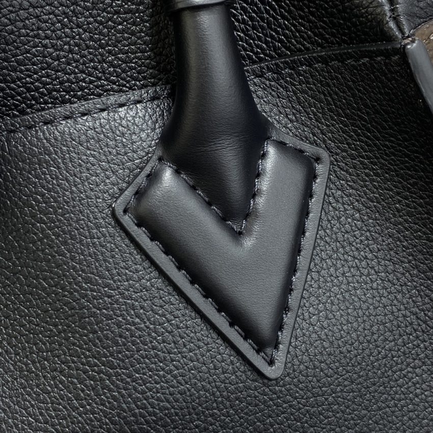 Replica Louis Vuitton On My Side PM Black