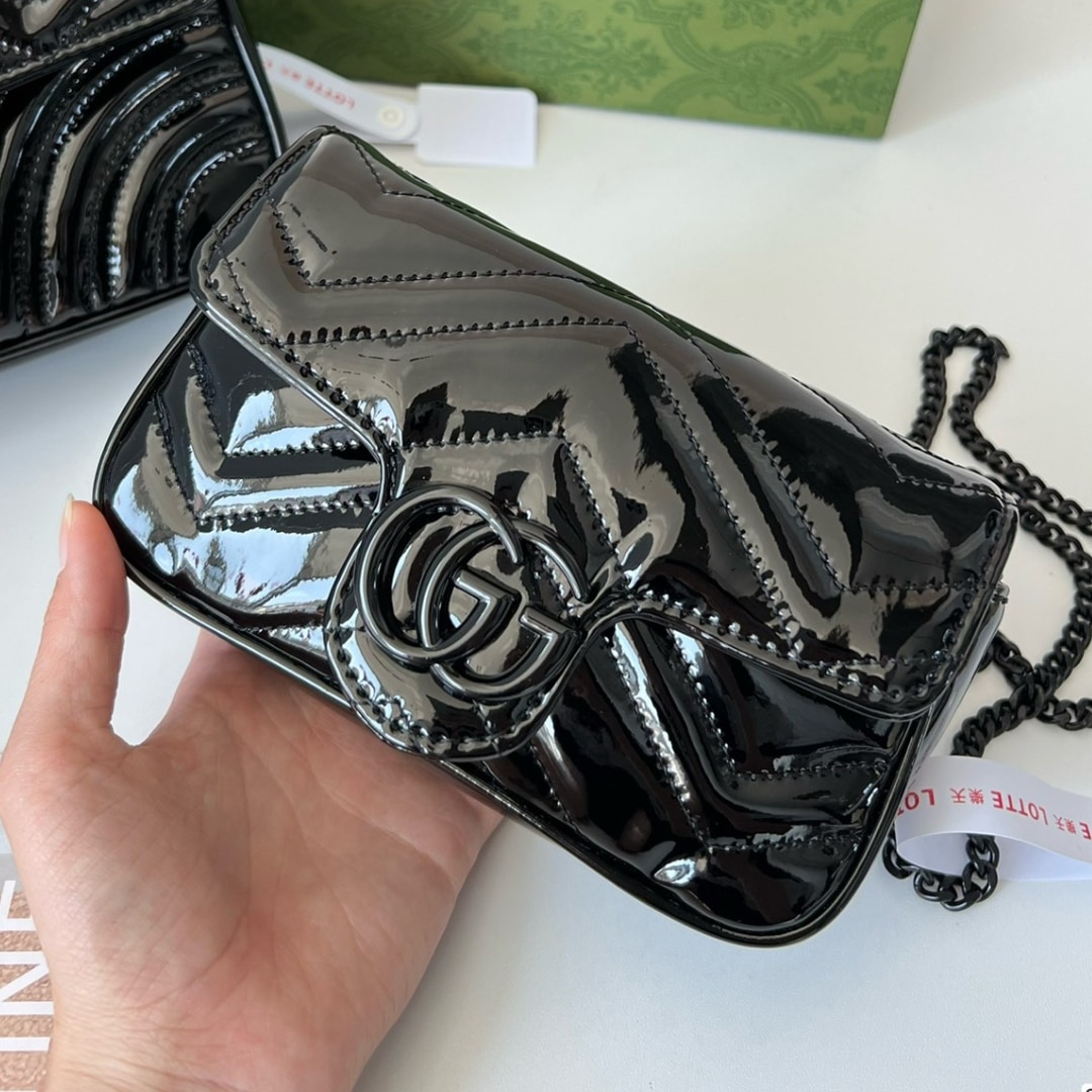 Gucci GG Marmont Patent Super Mini Bag Black Patent 17cm 476433 AACDE 1000