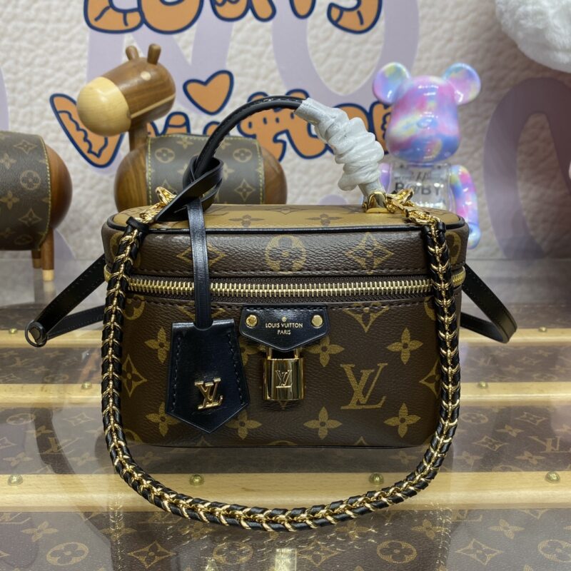 Replica Louis Vuitton Vanity