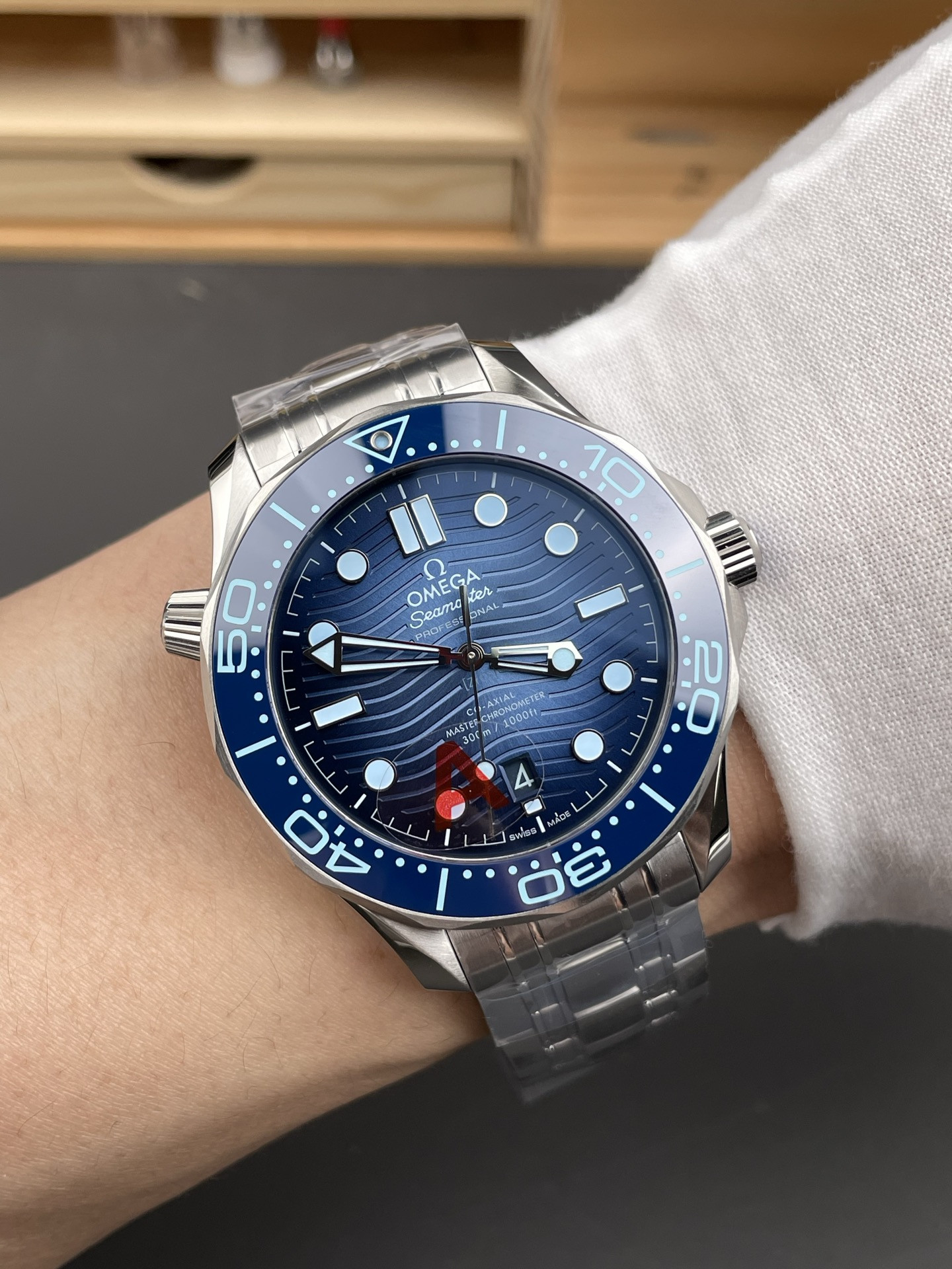 Seamaster 300, Gradient Blue 75th Anniversary Edition