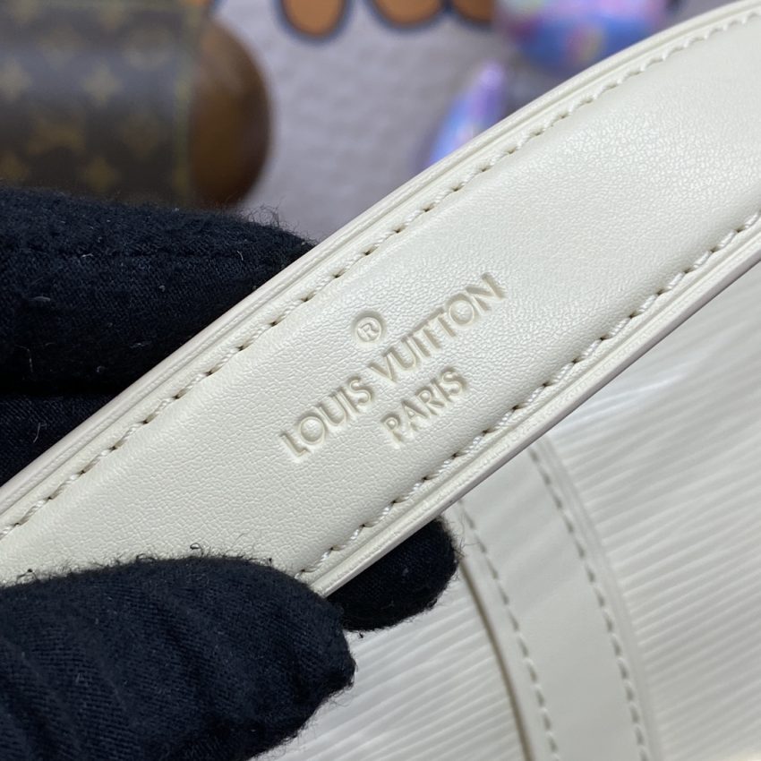 Replica Louis Vuitton Saumur White