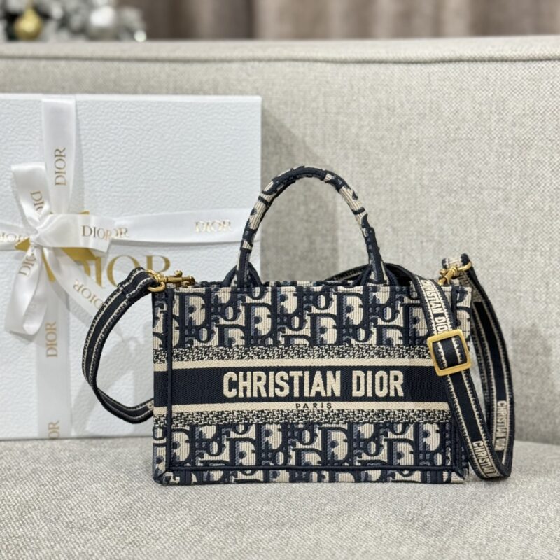 Replica Dior Tote Book Mini Cd