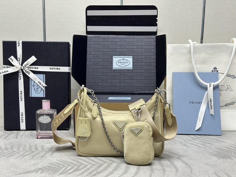 Replica Prada Re – Edition Nylon 2005 Yellow