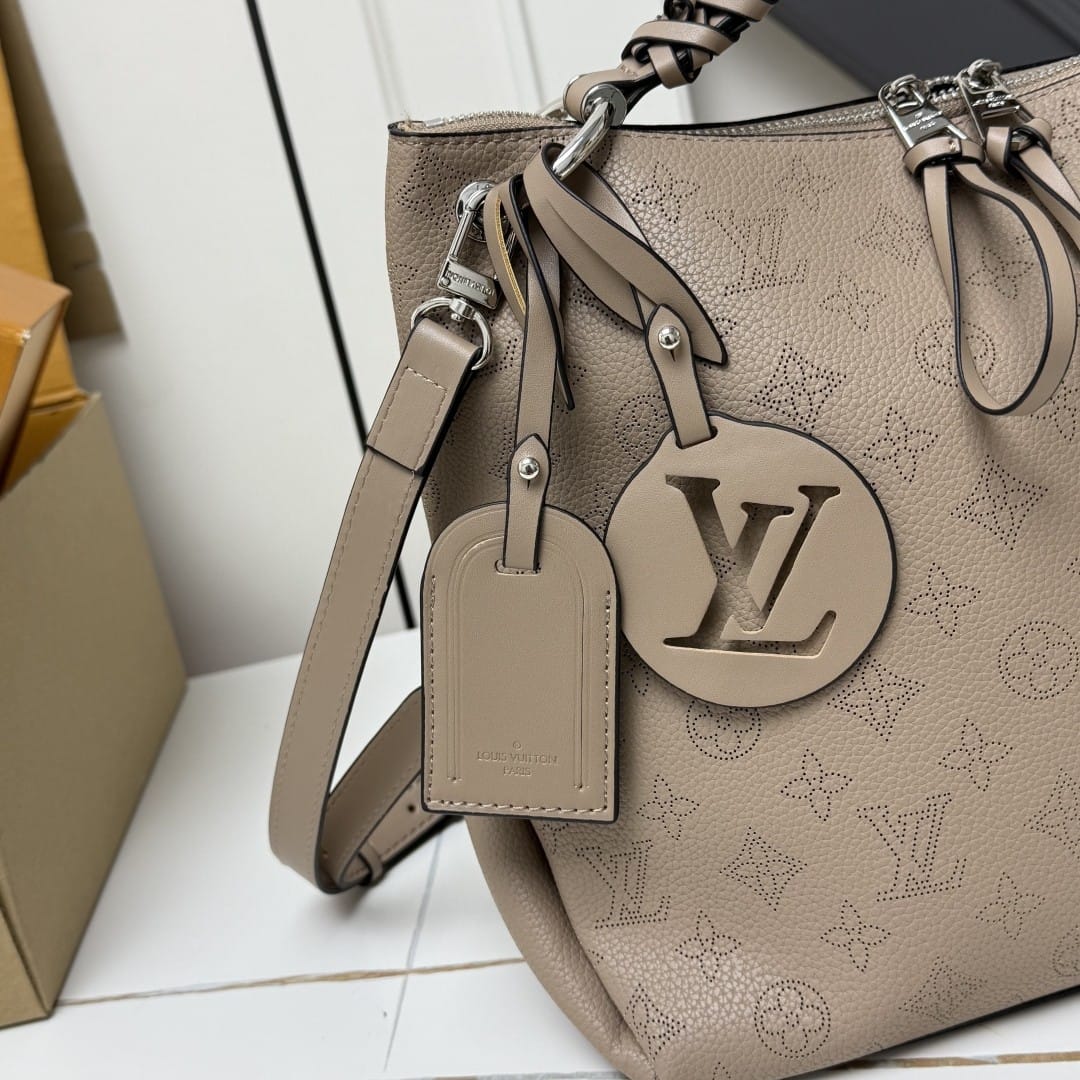 Louis Vuitton Carmel Mahina Perforated Leather Galet 32cm M56084