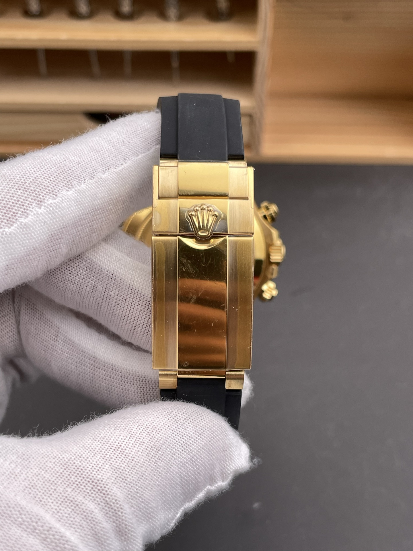 Gold Rubber Daytona V1 Version