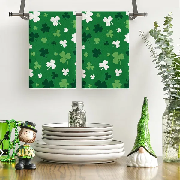 Green Clover Shamrock St. Patrick's Day Kitchen Towels