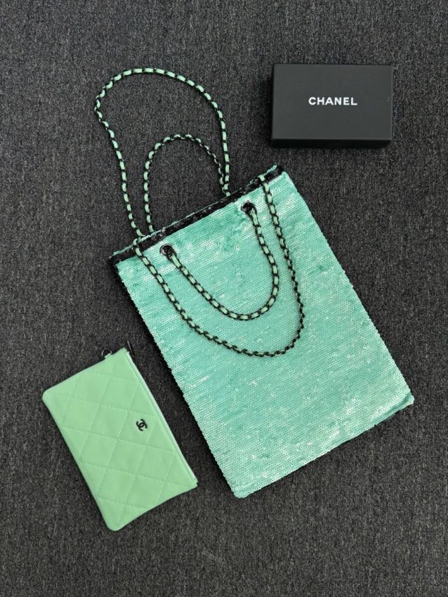 CHANEL Sequin Shoulder Bag Green