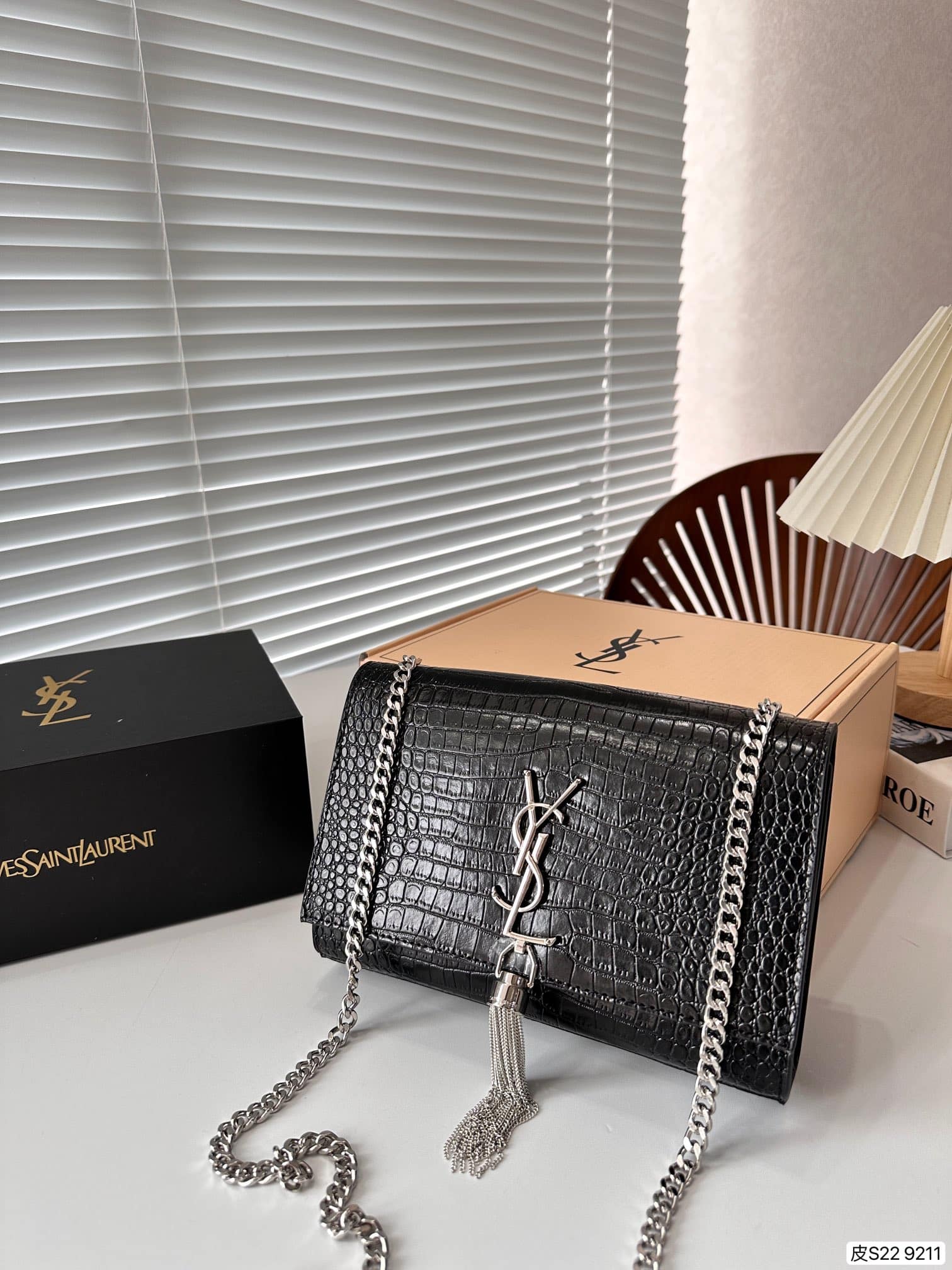 Saint Laurent Kate Tassel Medium Crocodile Embossed Leather Black 22cm 354119dnd0n1000