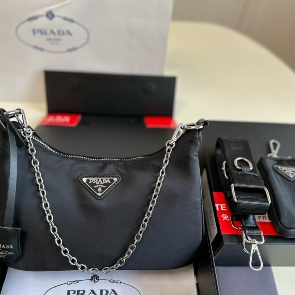 Prada Re Edition 2005 Re Nylon Bag Black 22cm 1BH204 R064 F0002 V V9L