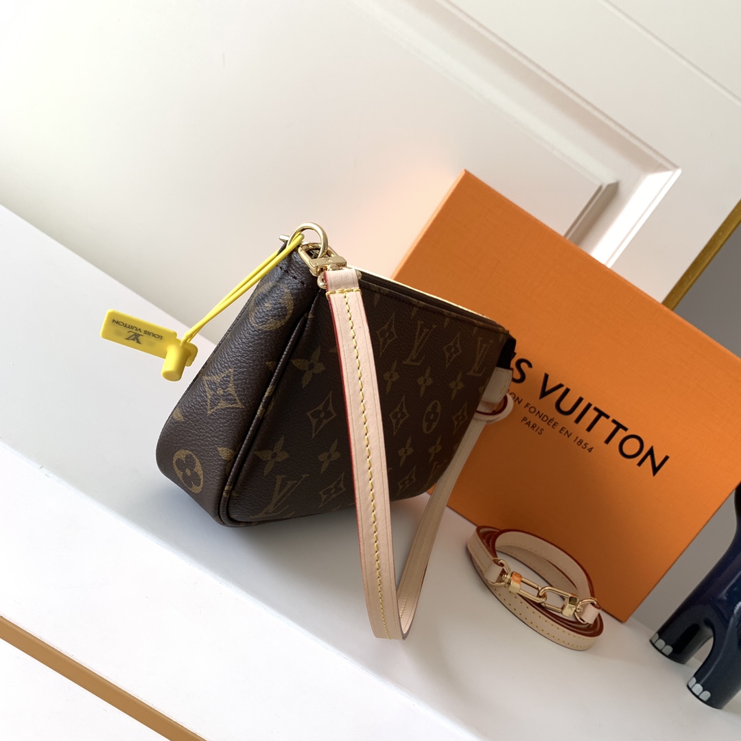 Louis Vuitton Pochette Accessoires M40712