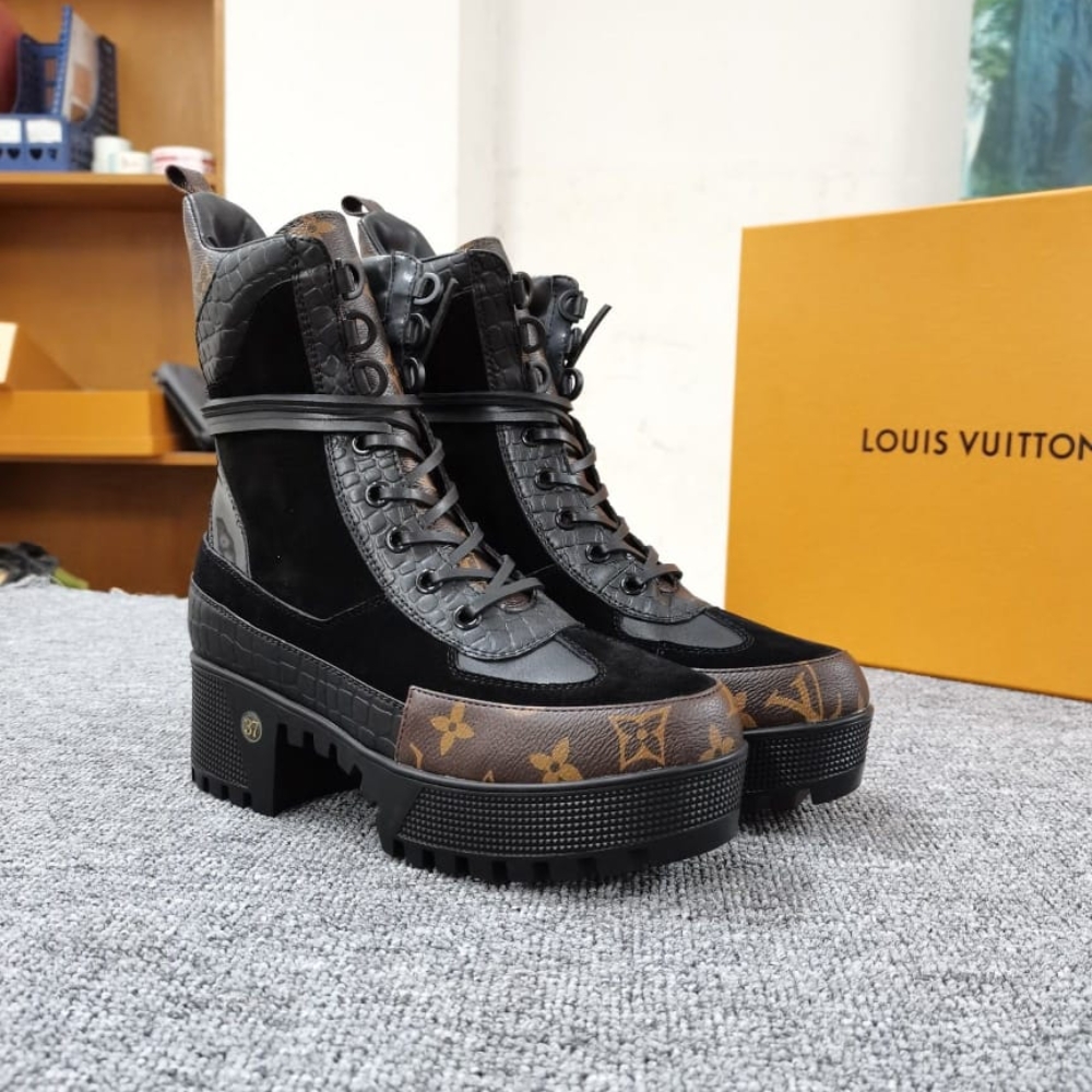 Louis Vuitton Laureate Boots Black