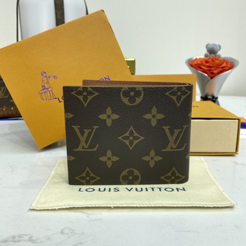 Louis Vuitton Marco Wallet Brown