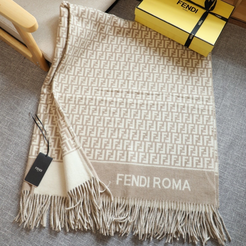 Fendi Poncho Beige Wool And Cashmere Poncho Fxx723aqcwf0qb9