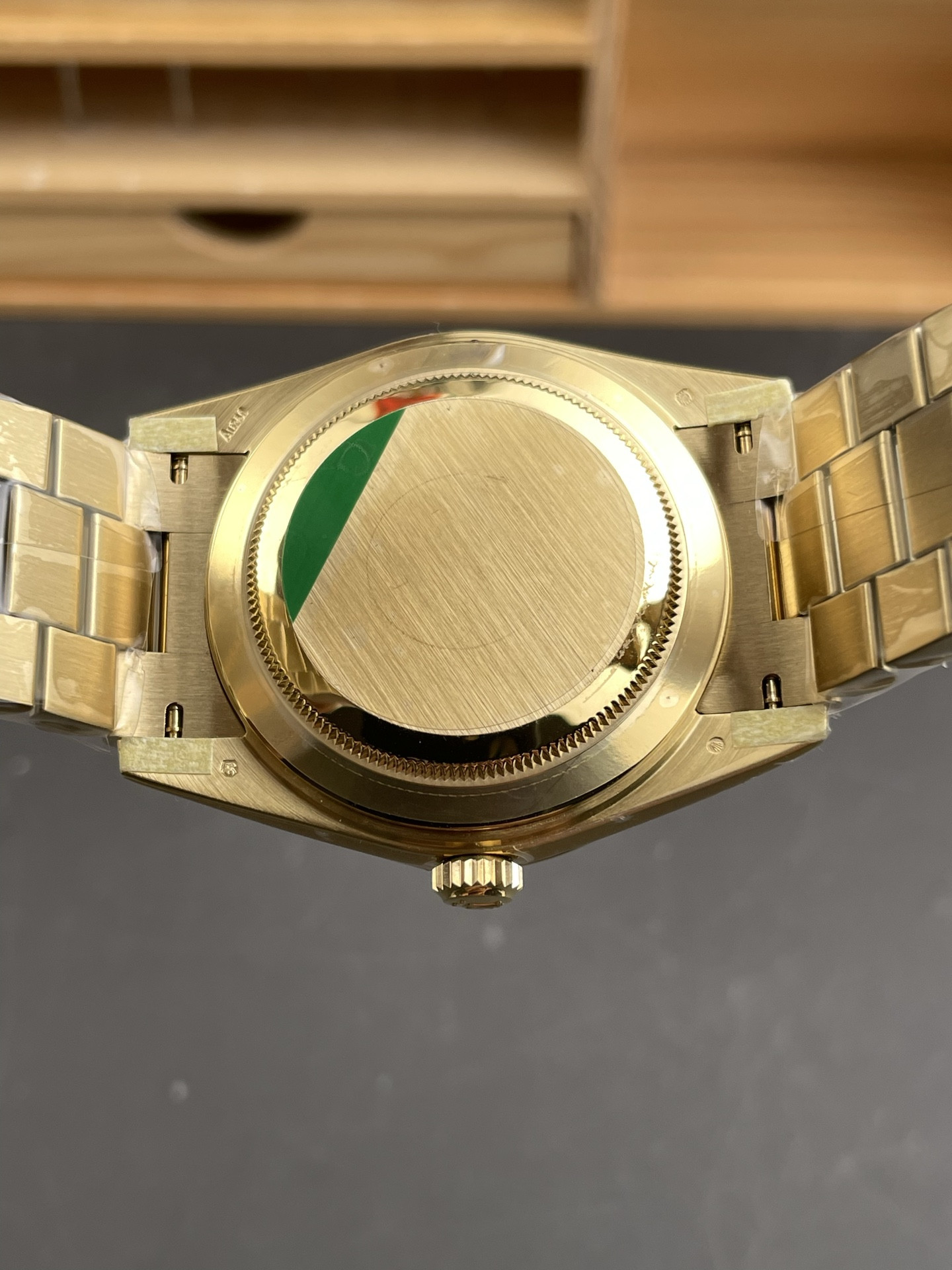 Yellow Gold White Roman Day-Date