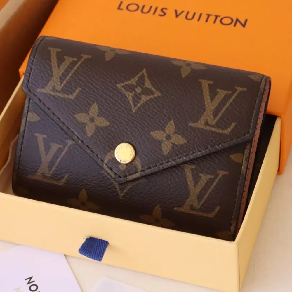Louis Vuitton Victorine Wallet Monogram Rose Ballerine 12Cm M62360