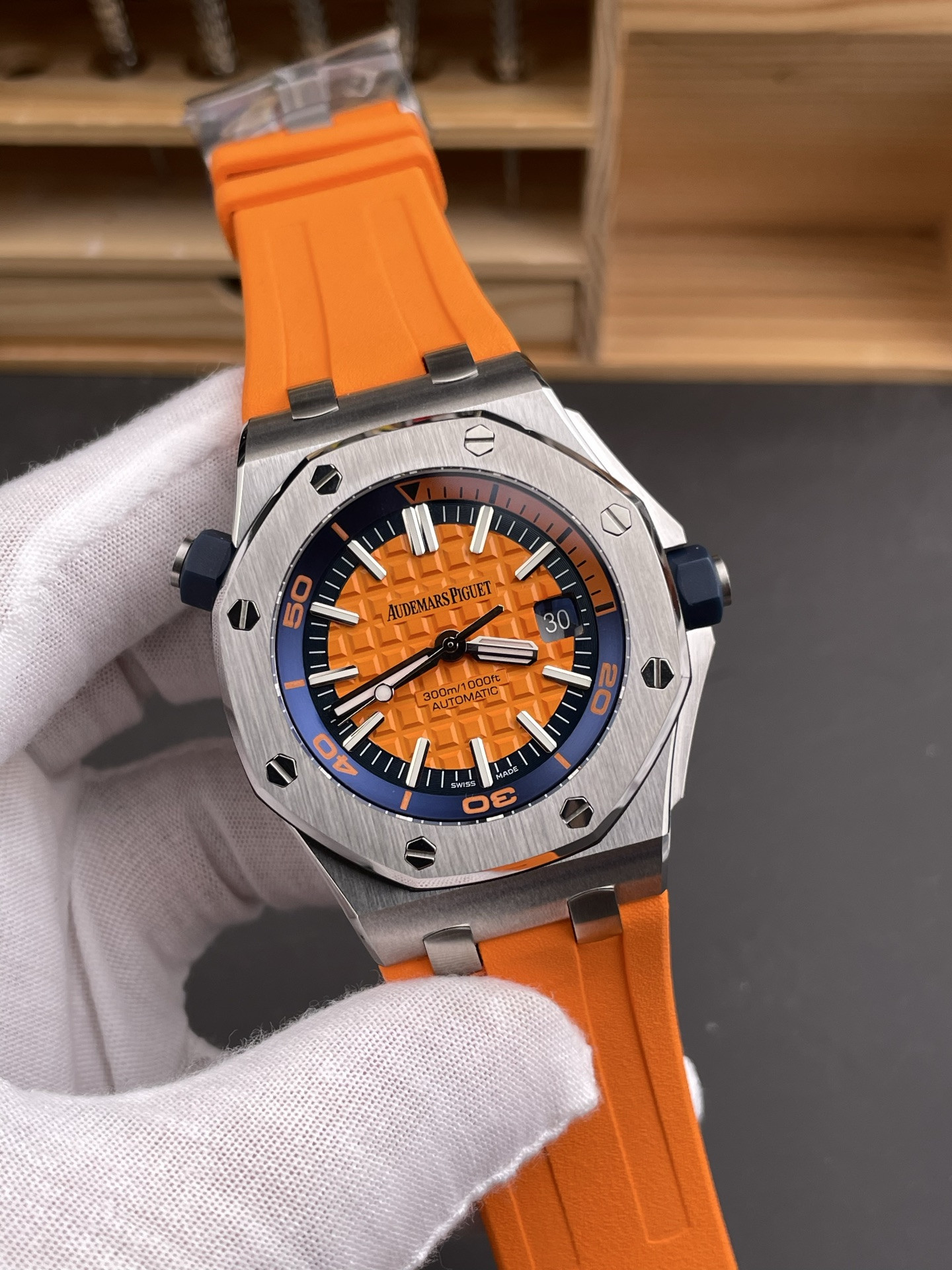 Royal Oak 15710ST Quarter Orange