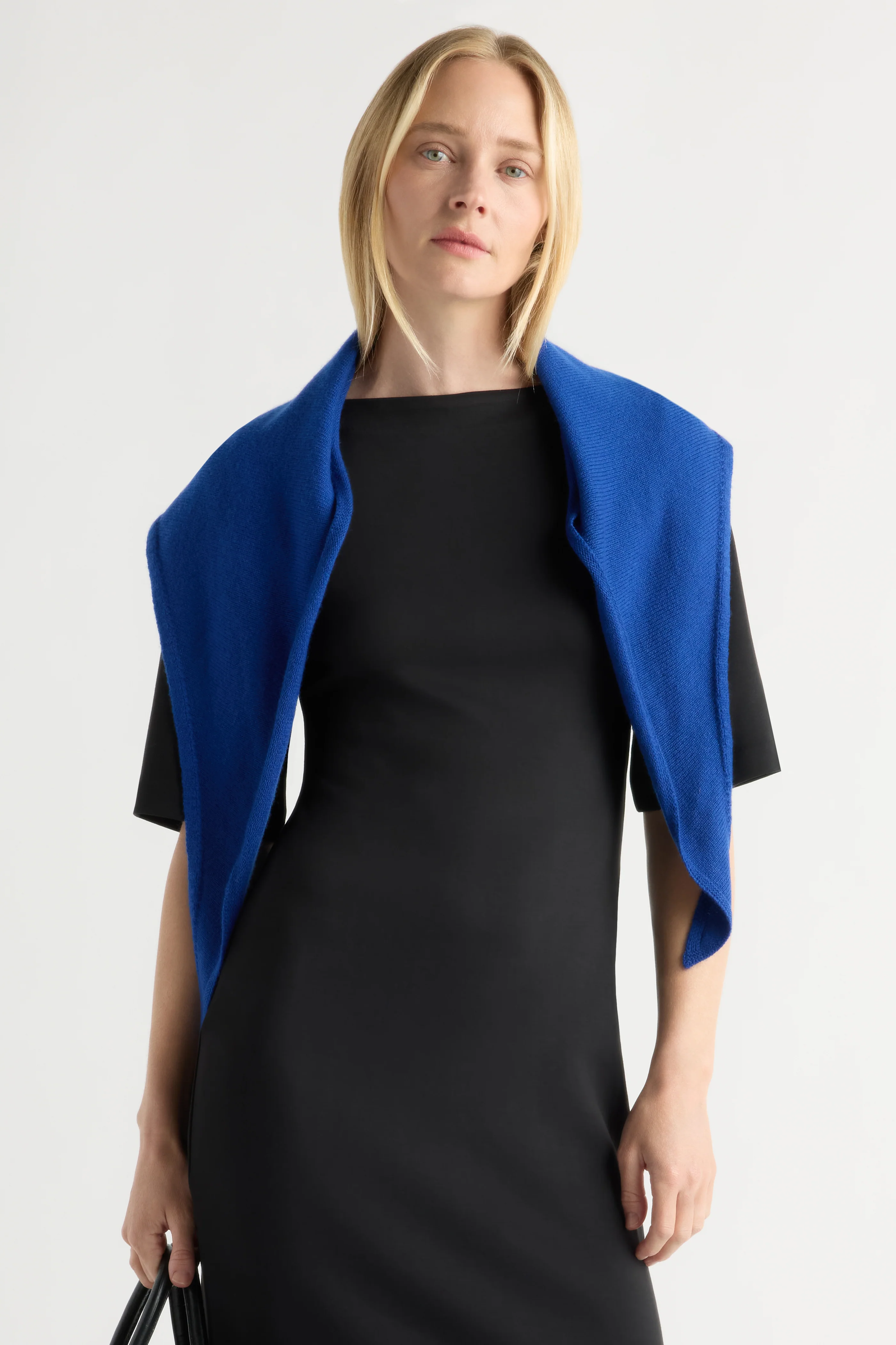 Aris Wool Triangle Scarf