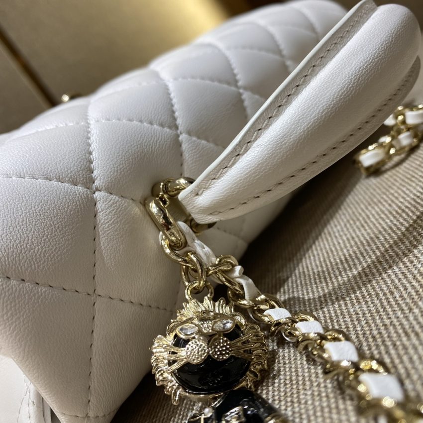 CHANEL CF 20 cm Lion White