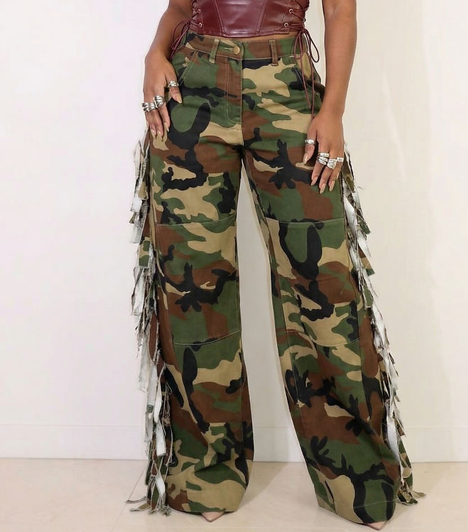 Women Camouflage Tassel Pocket Button Camouflage Pants