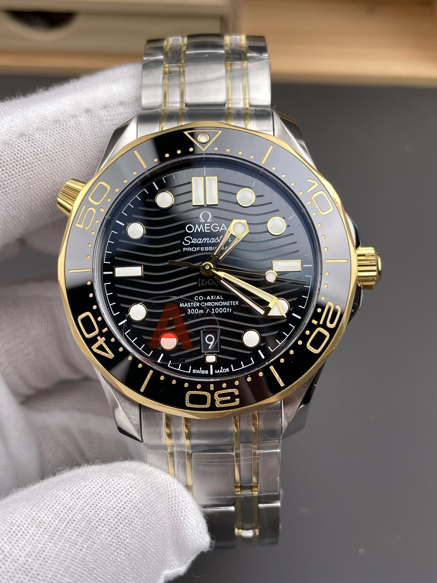 Seamaster 300 Two-Tone Black V4 Version