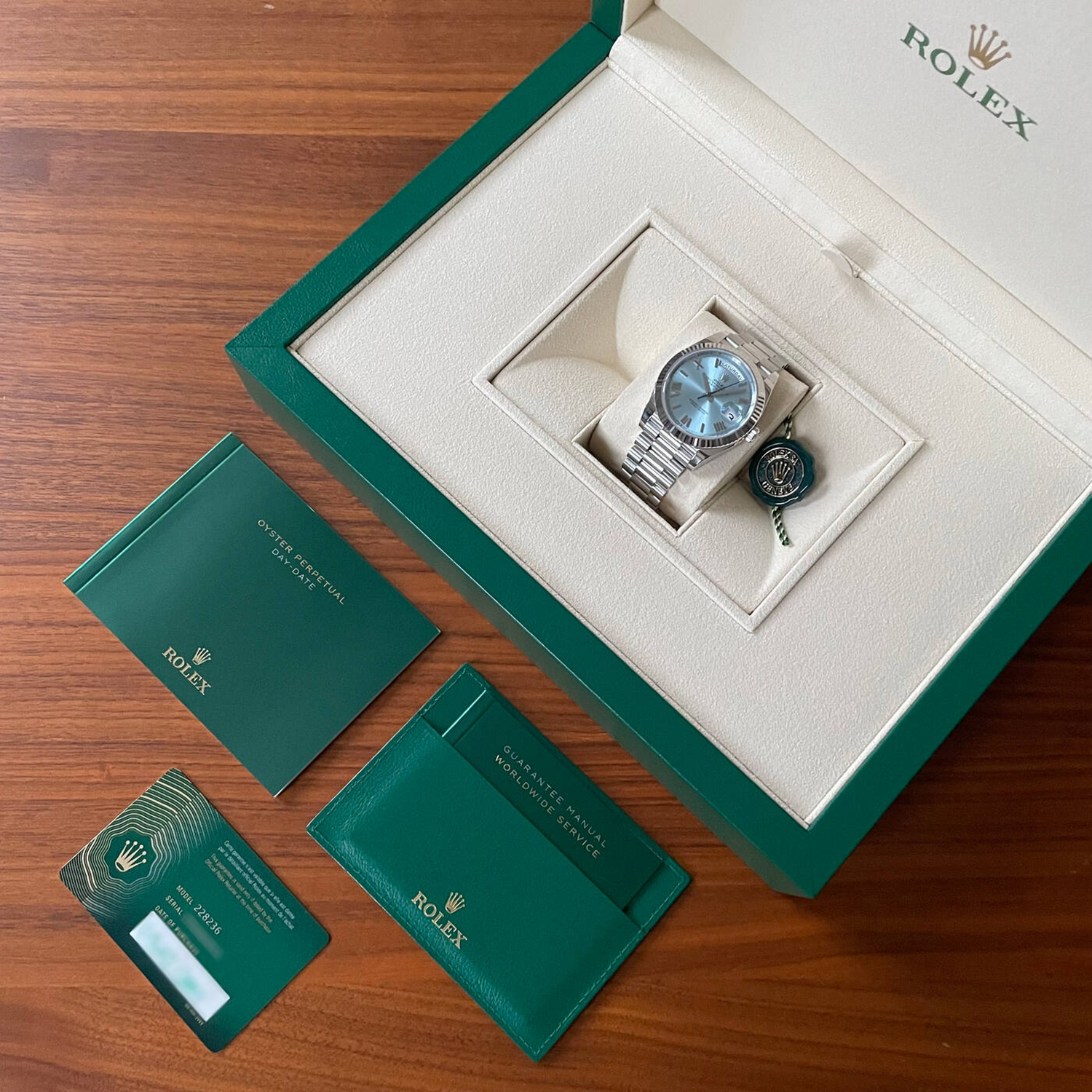 2025 NEW Rolex Land-Dweller 40 Oyster, 40 mm, Oystersteel and white gold M127334-0001