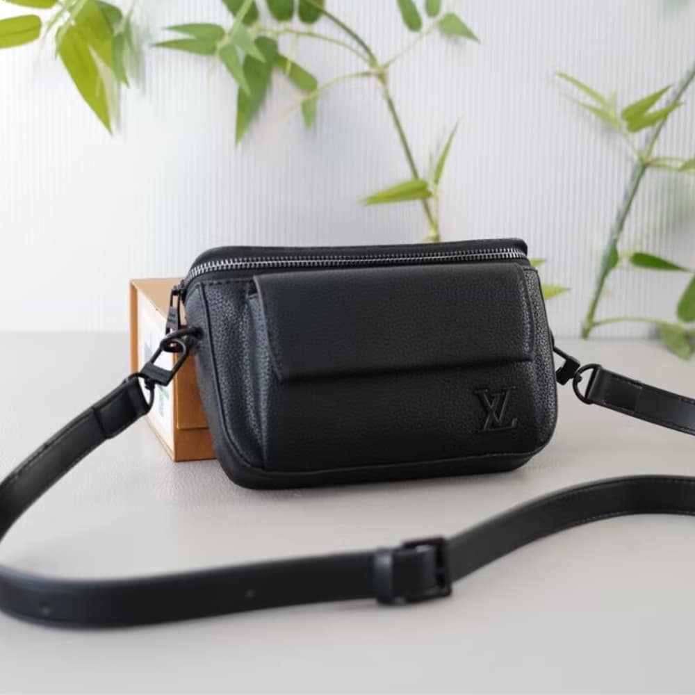 Louis Vuitton Pilot Bag Black 29Cm