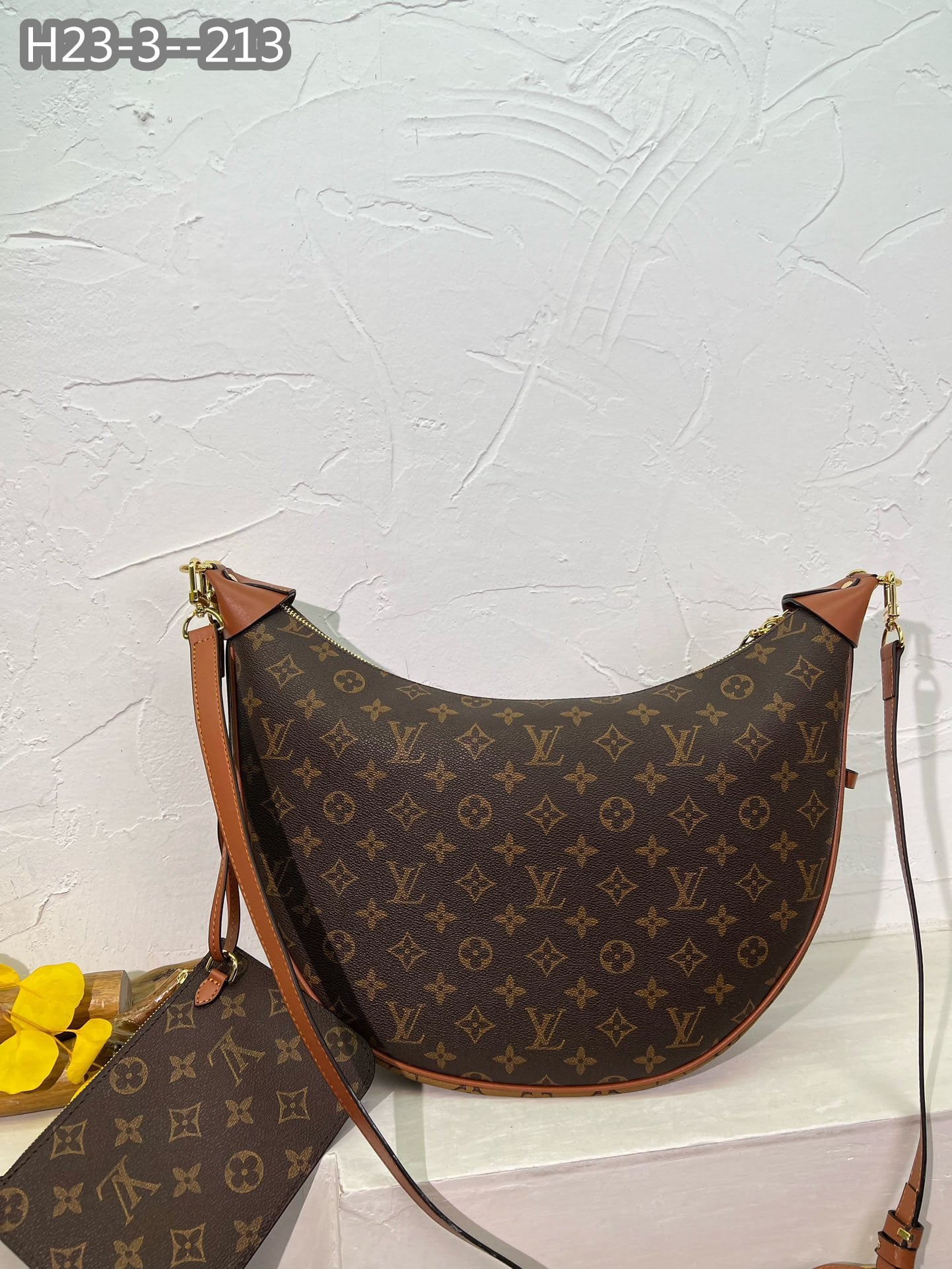 Louis Vuitton Loop Hobo Monogram Canvas Brown 40Cm M46311