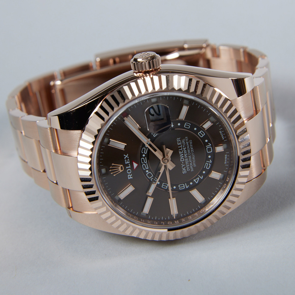 2025 NEW Rolex Sky-Dweller Oyster, 42 mm, yellow gold M336938-0008