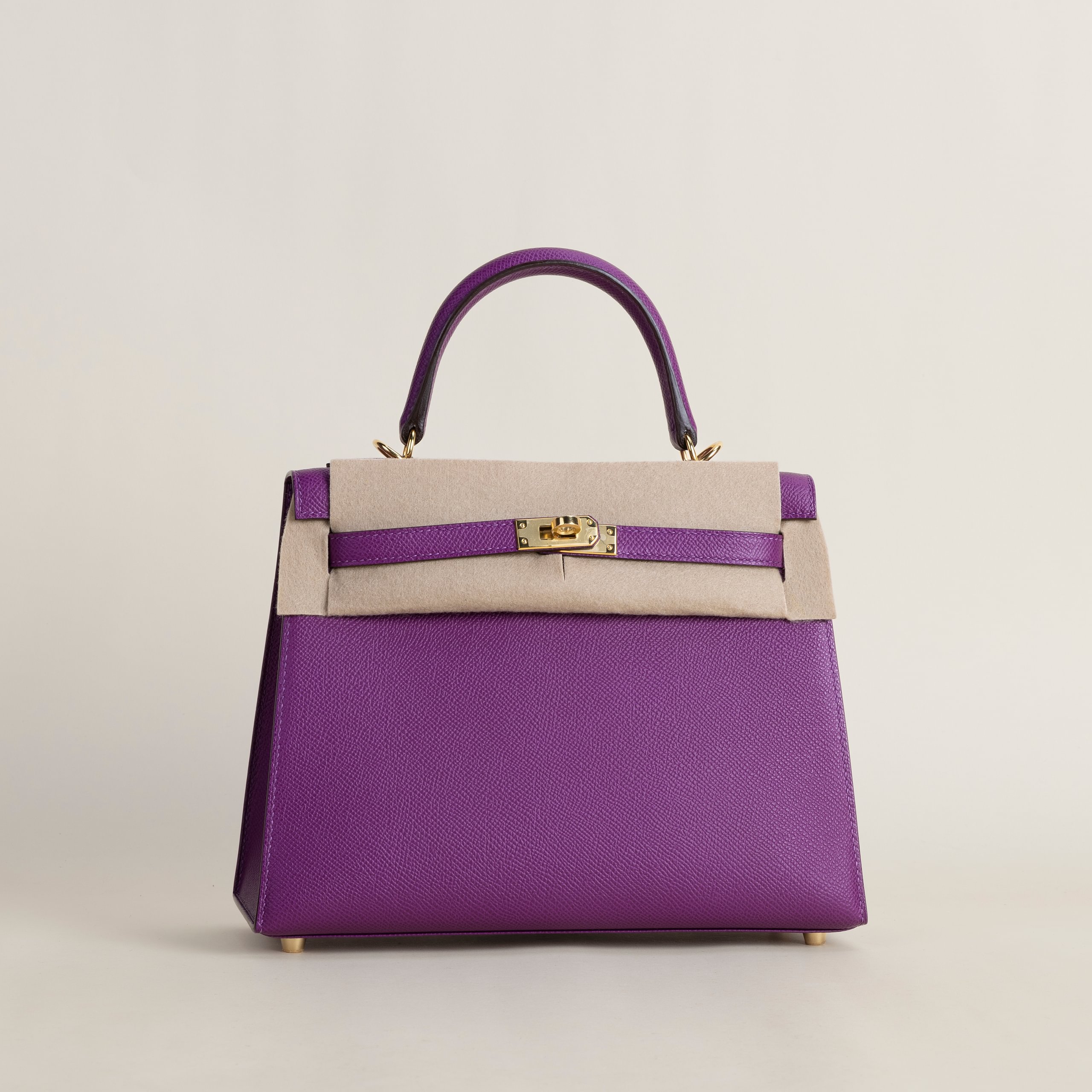 Kelly 25 epsom anemone GHW