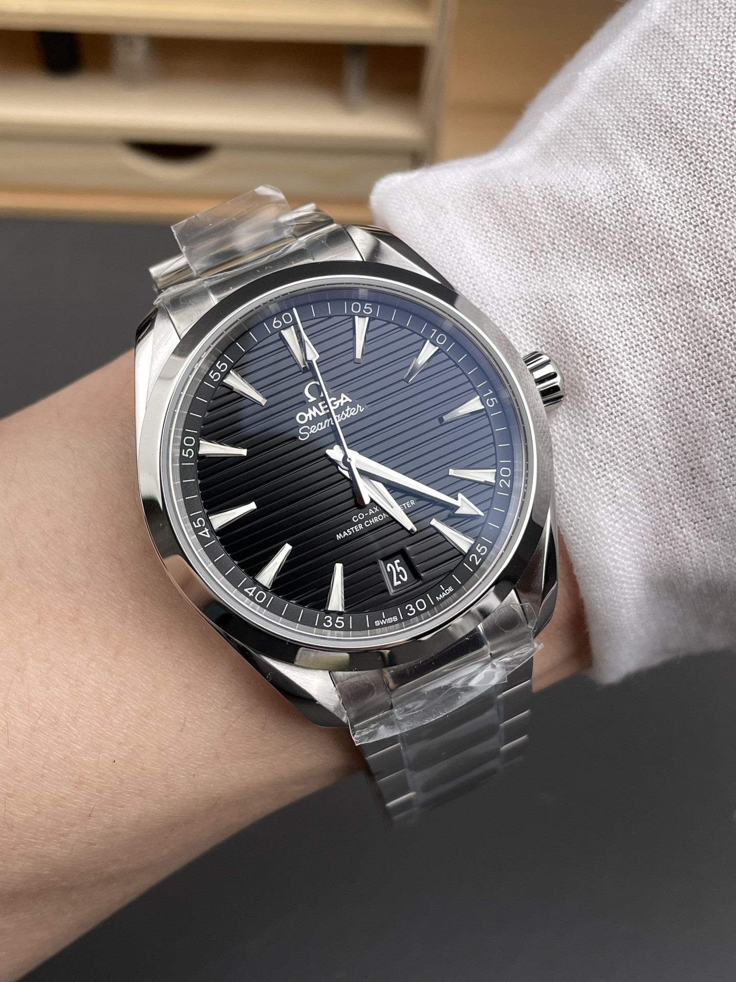Seamaster 150, Teak Black Dial