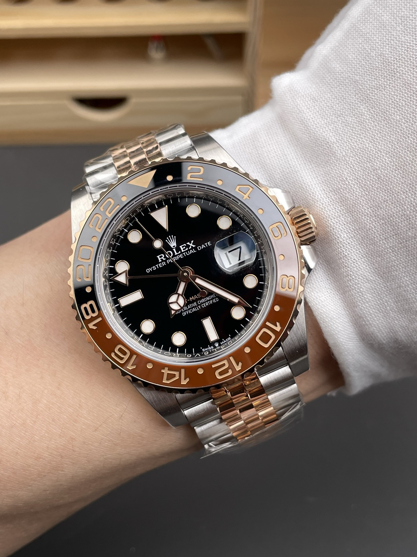 Two-Tone Rose Gold GMT Rootbeer Bezel