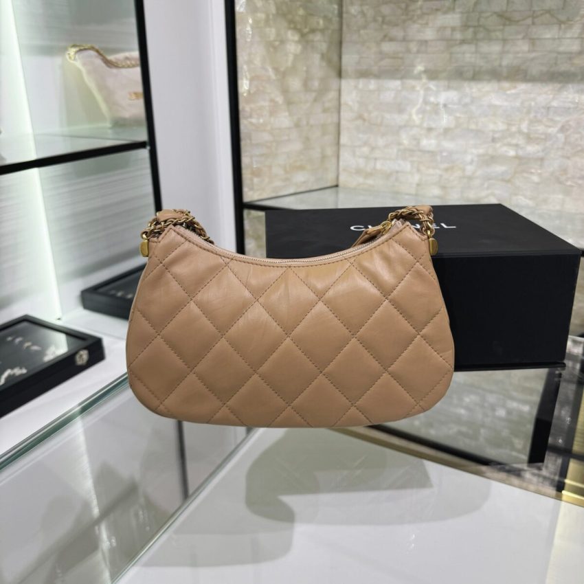 CHANEL 23k Large Caramel